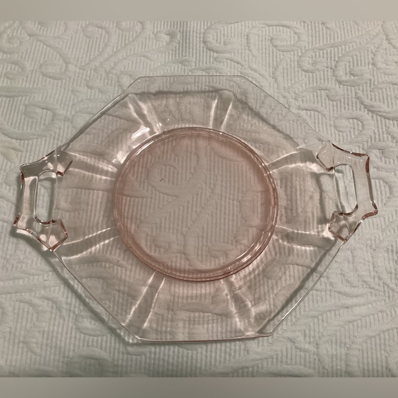 3 Vintage Pink Depression Glass Plates - Picture 6 of 10